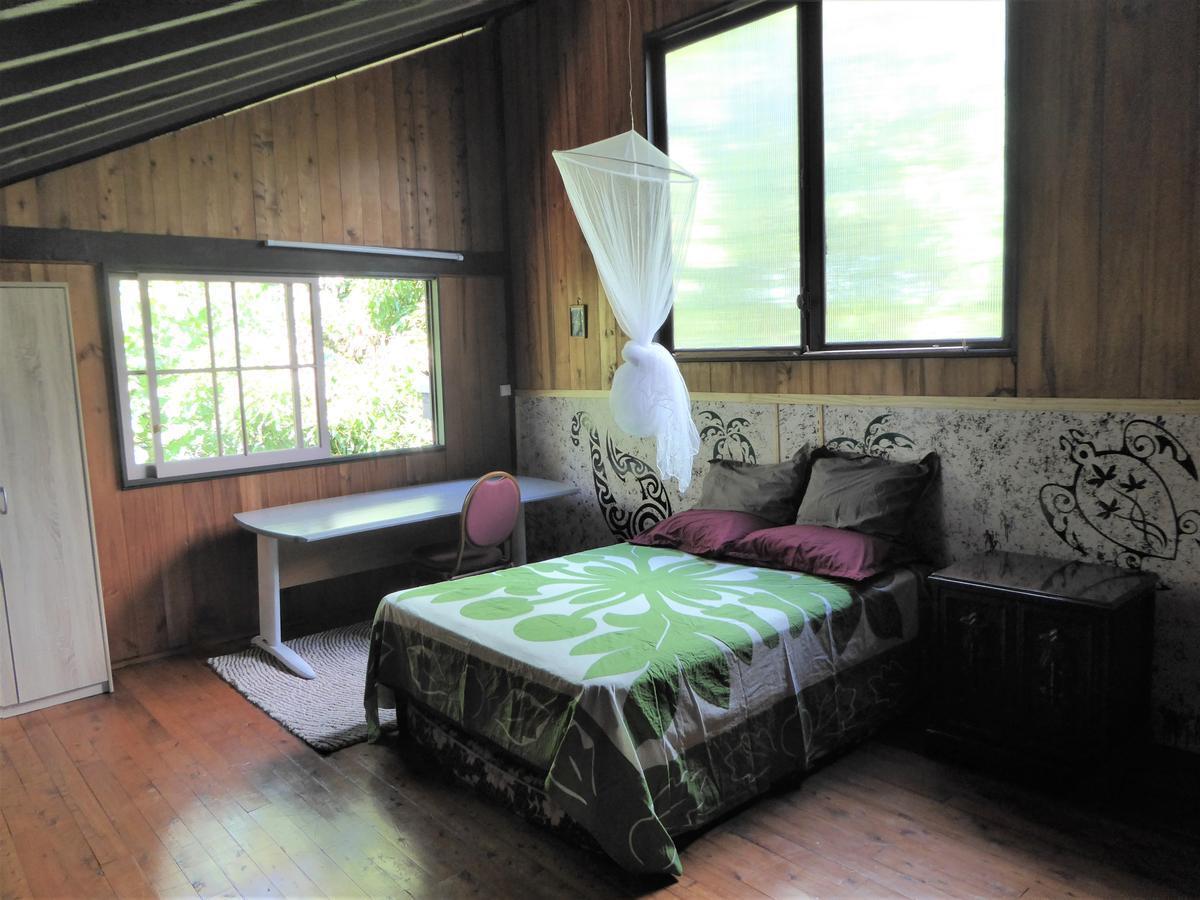 Comfortable Maison Papetoai Екстер'єр фото