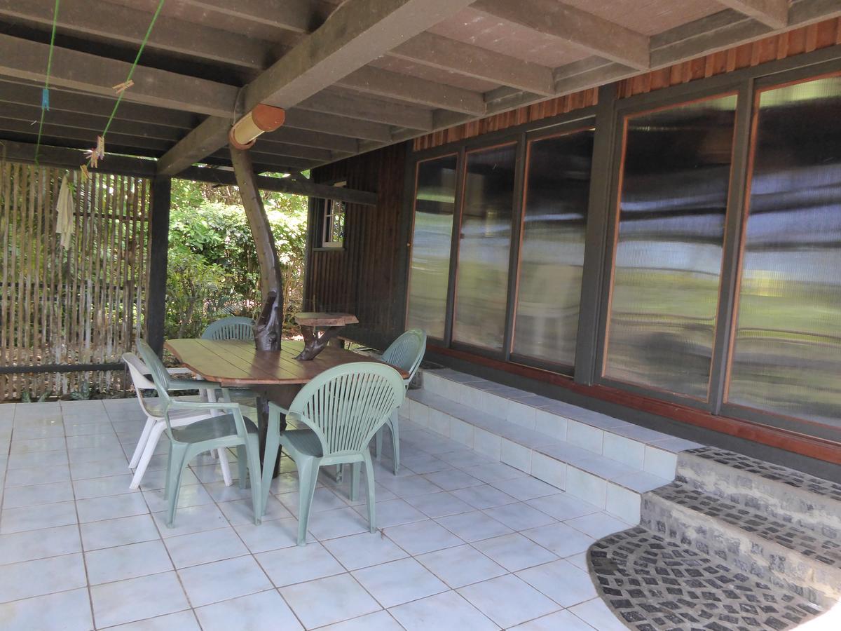 Comfortable Maison Papetoai Екстер'єр фото